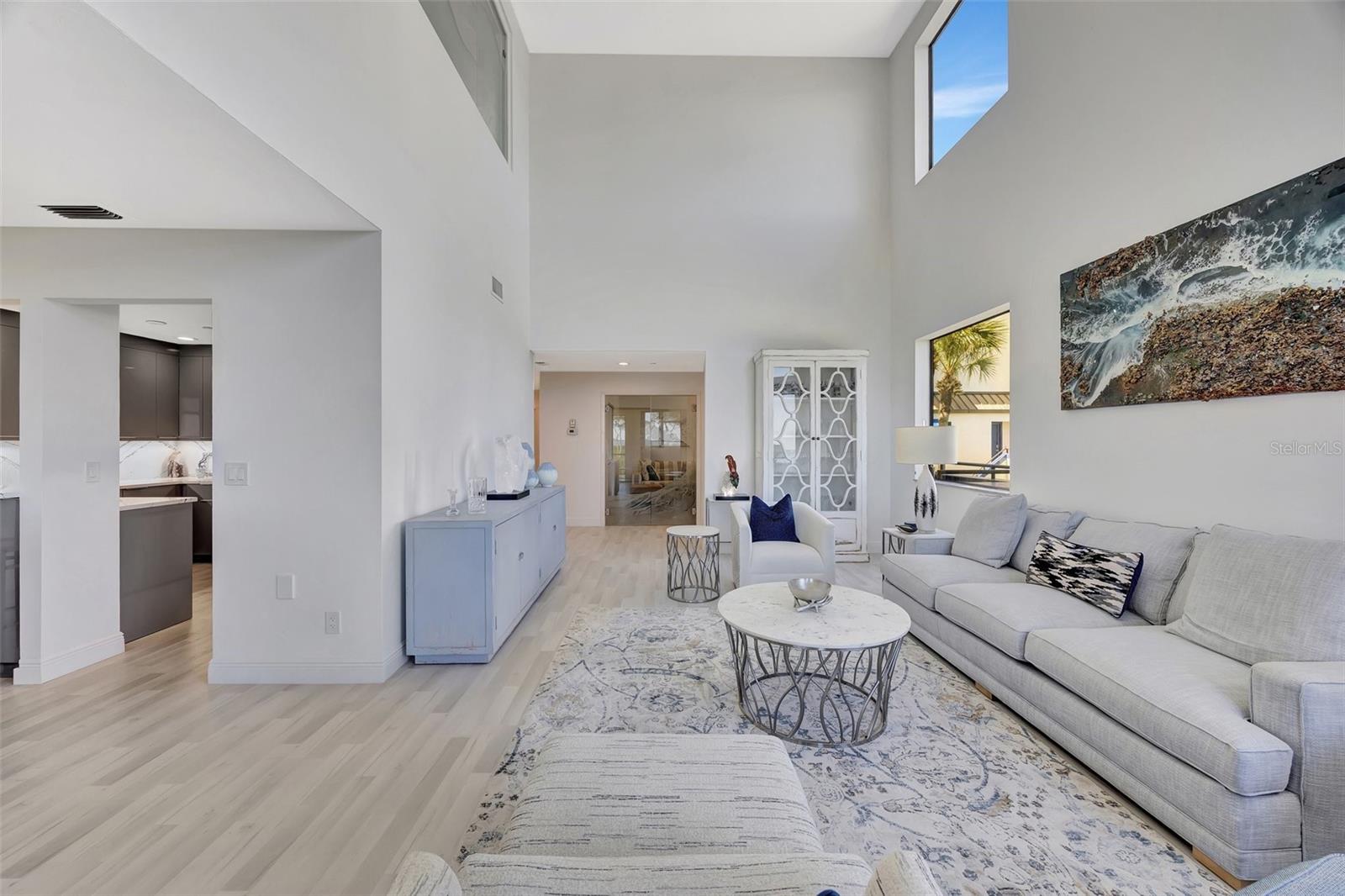 2010 HARBOURSIDE DR #2004, LONGBOAT KEY, FL, 34228