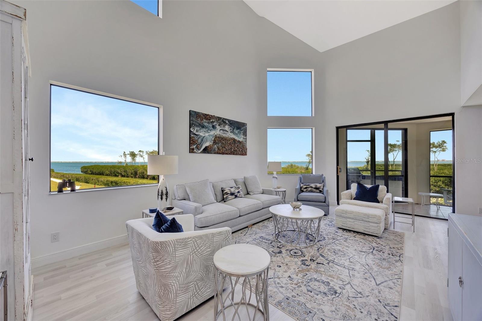 2010 HARBOURSIDE DR #2004, LONGBOAT KEY, FL, 34228