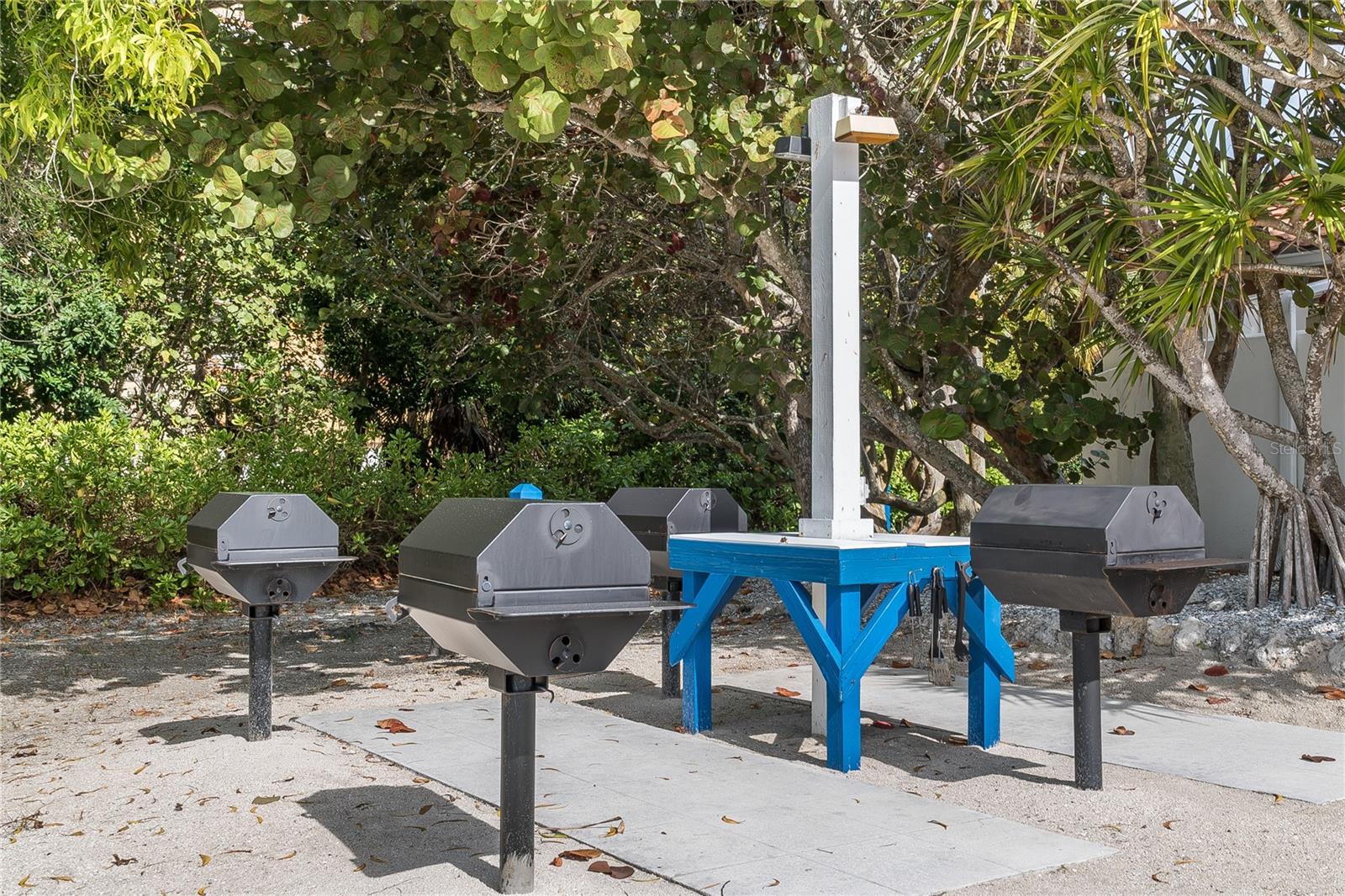 2010 HARBOURSIDE DR #2004, LONGBOAT KEY, FL, 34228