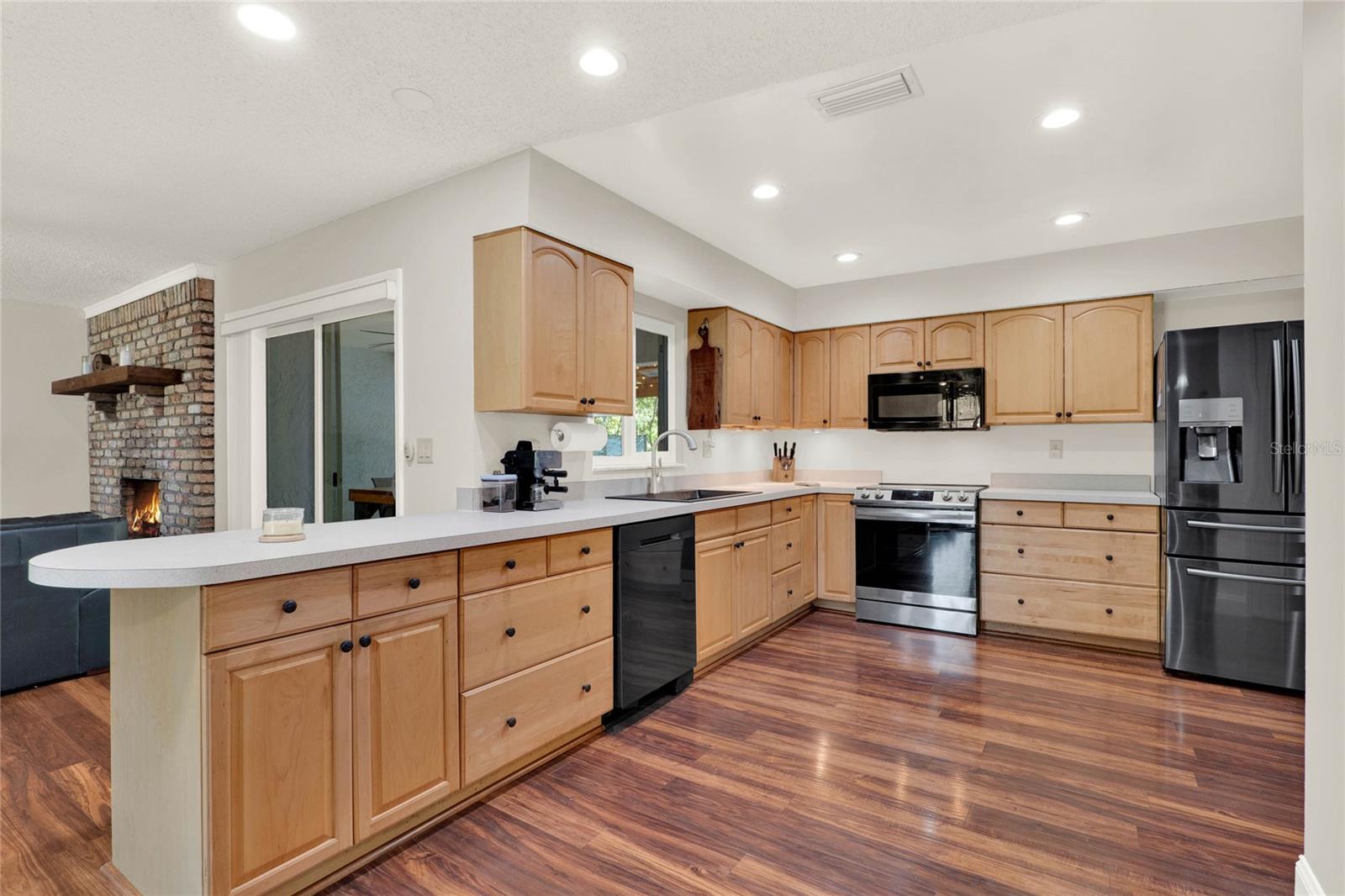 31024 PRESTWICK AVE, SORRENTO, FL, 32776