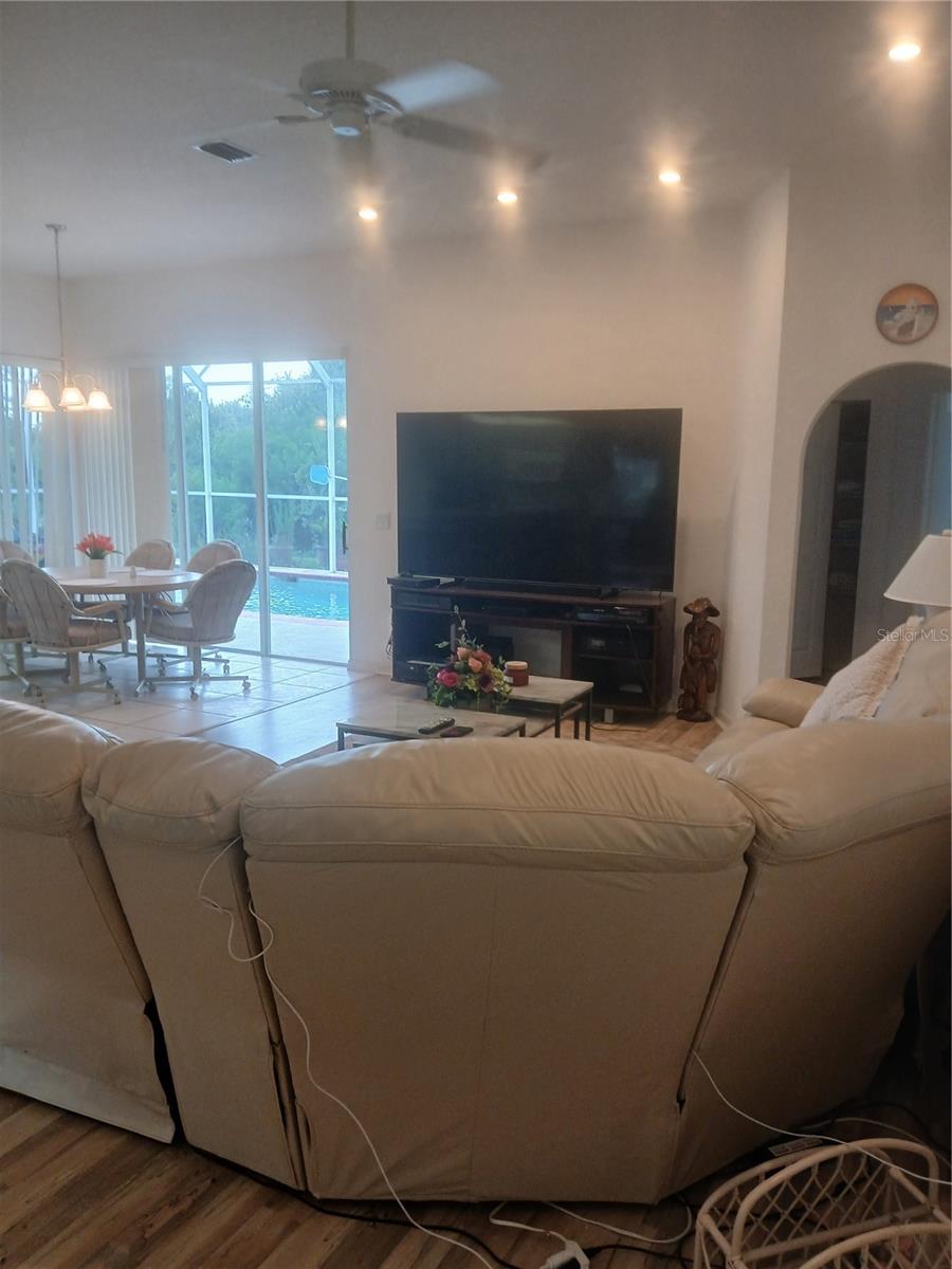 8630 CORAL CREEK LOOP, HUDSON, FL, 34667