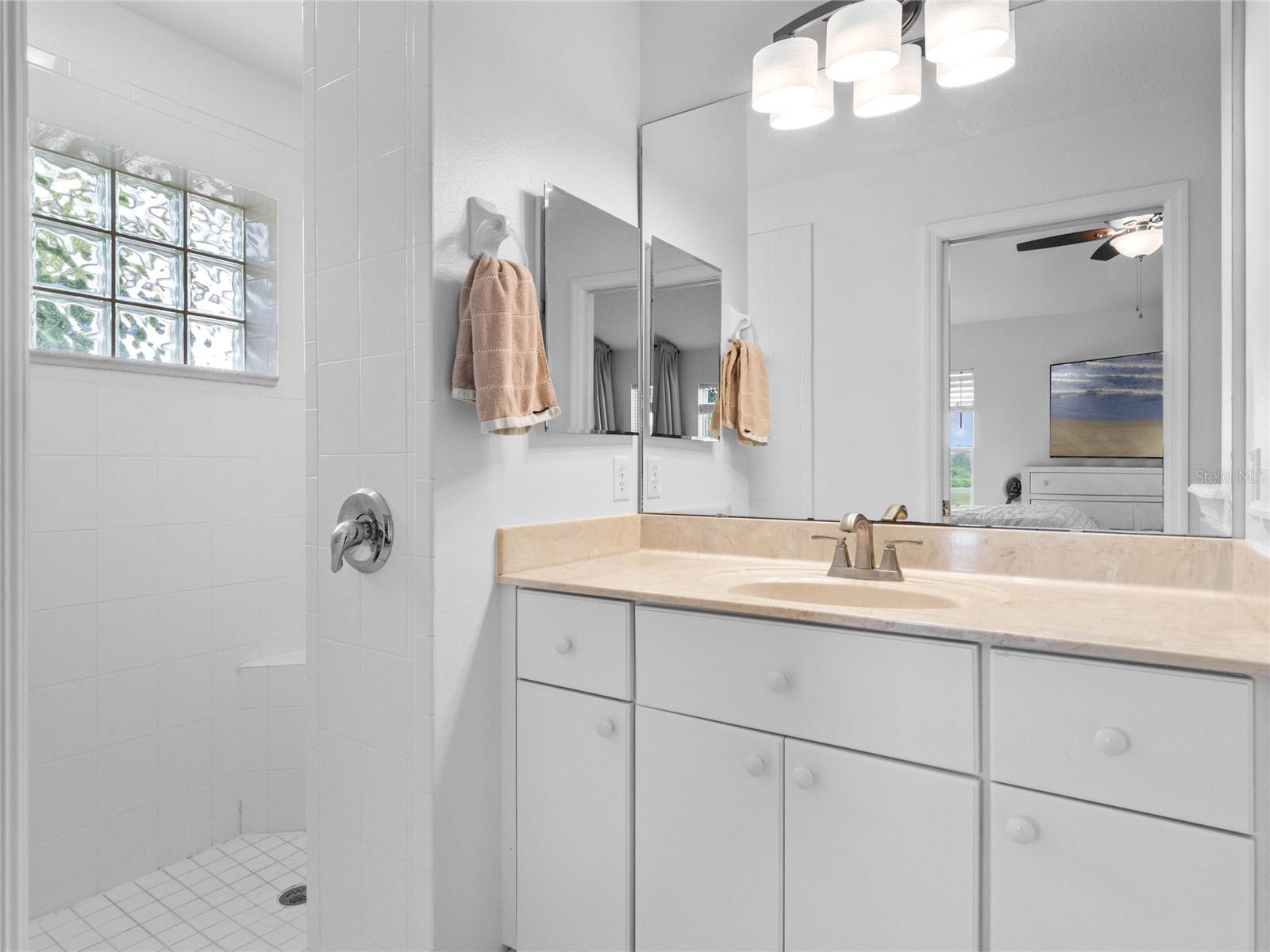 5454 SIR CHURCHILL DR, LEESBURG, FL, 34748