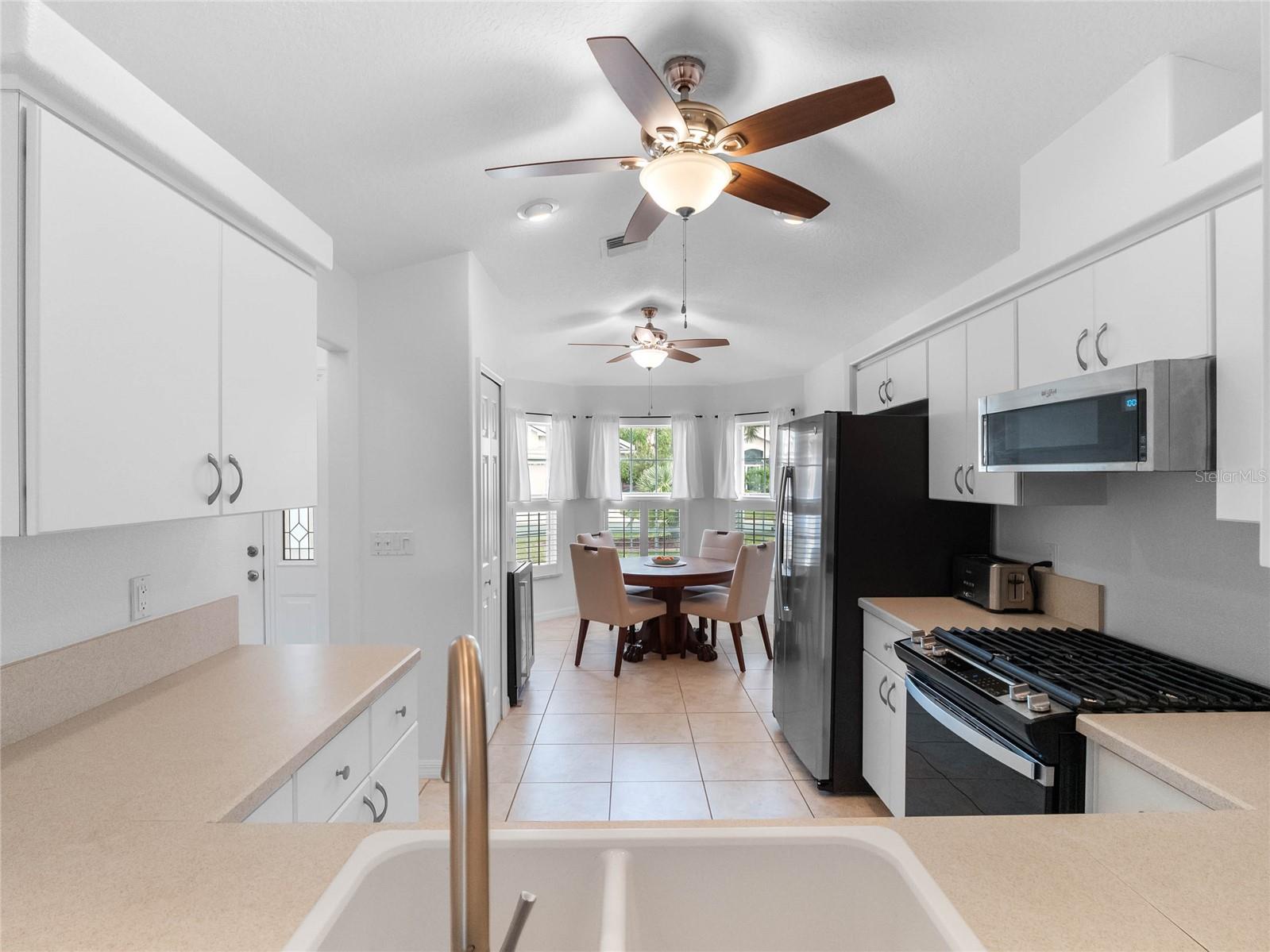 5454 SIR CHURCHILL DR, LEESBURG, FL, 34748