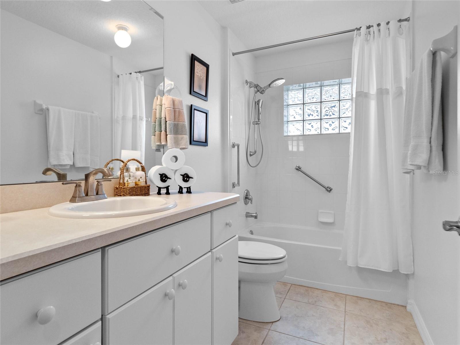 5454 SIR CHURCHILL DR, LEESBURG, FL, 34748