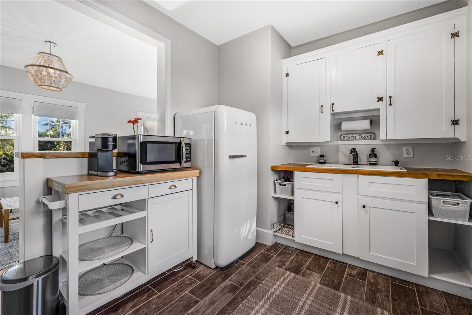 1505 BEACH DR NE, ST PETERSBURG, FL, 33704