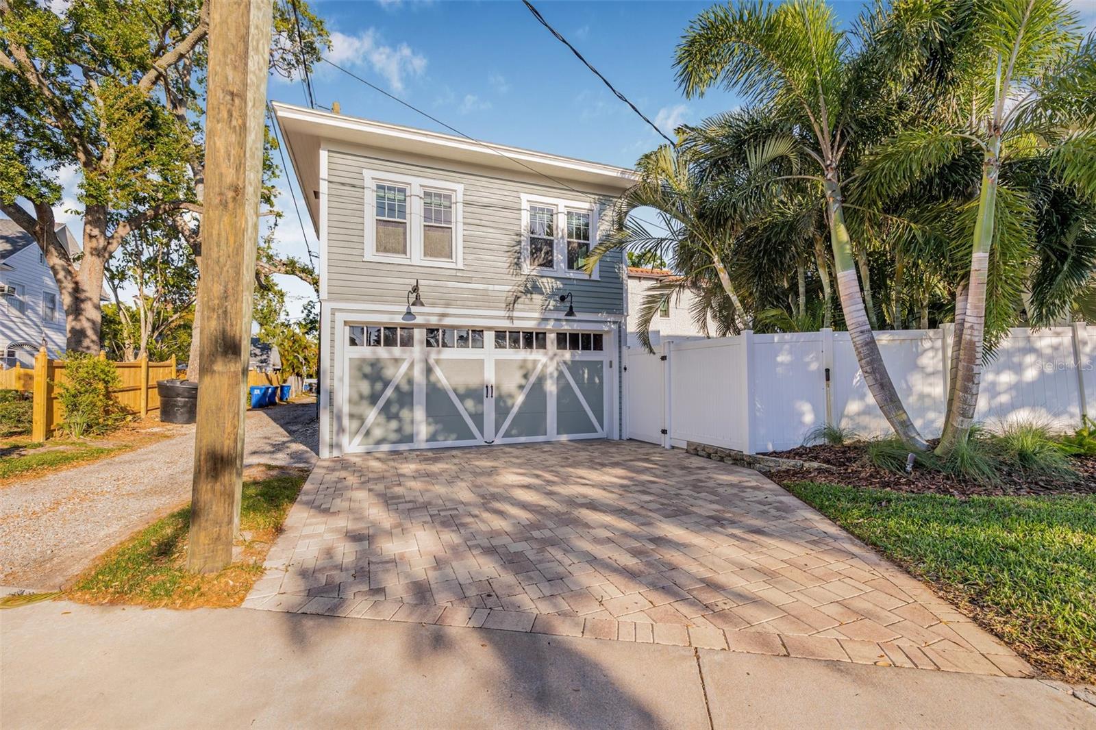 1505 BEACH DR NE, ST PETERSBURG, FL, 33704