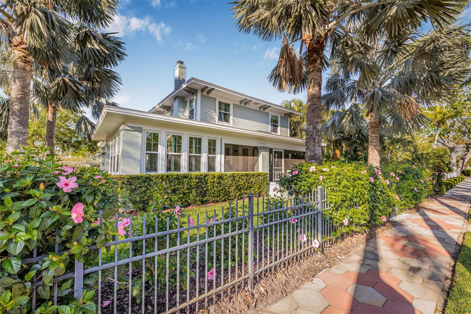 1505 BEACH DR NE, ST PETERSBURG, FL, 33704