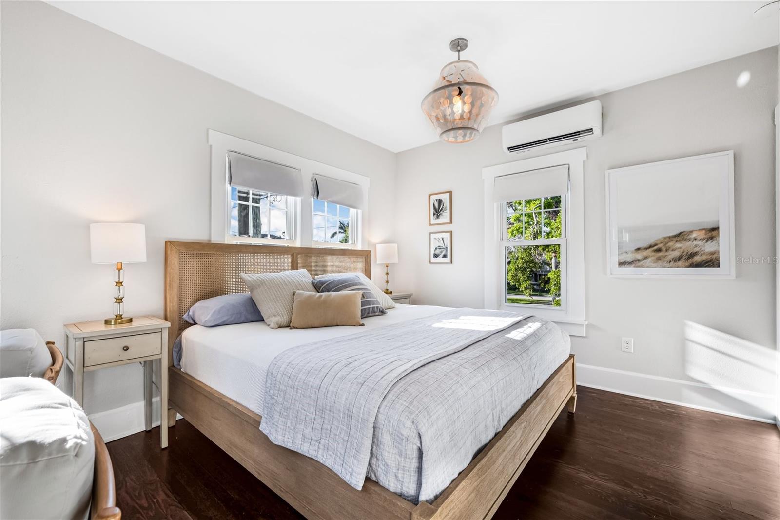 1505 BEACH DR NE, ST PETERSBURG, FL, 33704