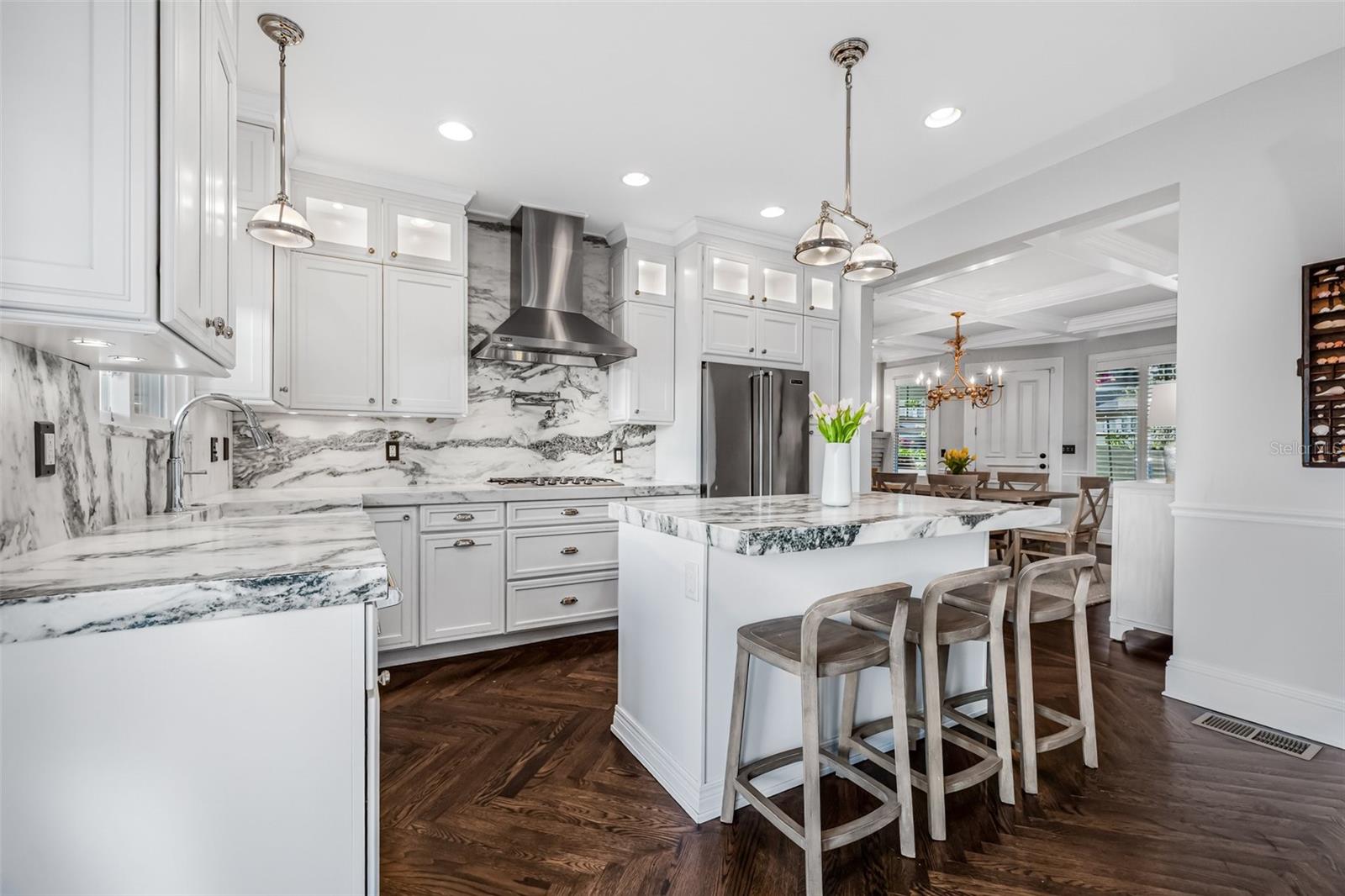 1505 BEACH DR NE, ST PETERSBURG, FL, 33704