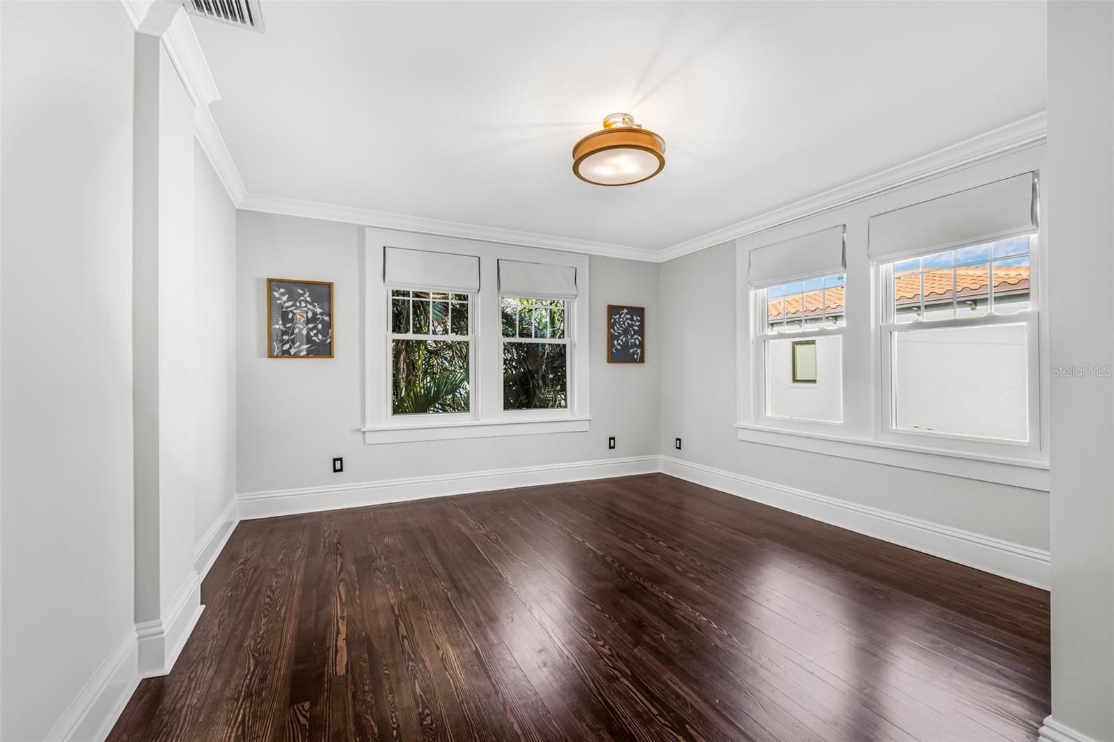 1505 BEACH DR NE, ST PETERSBURG, FL, 33704