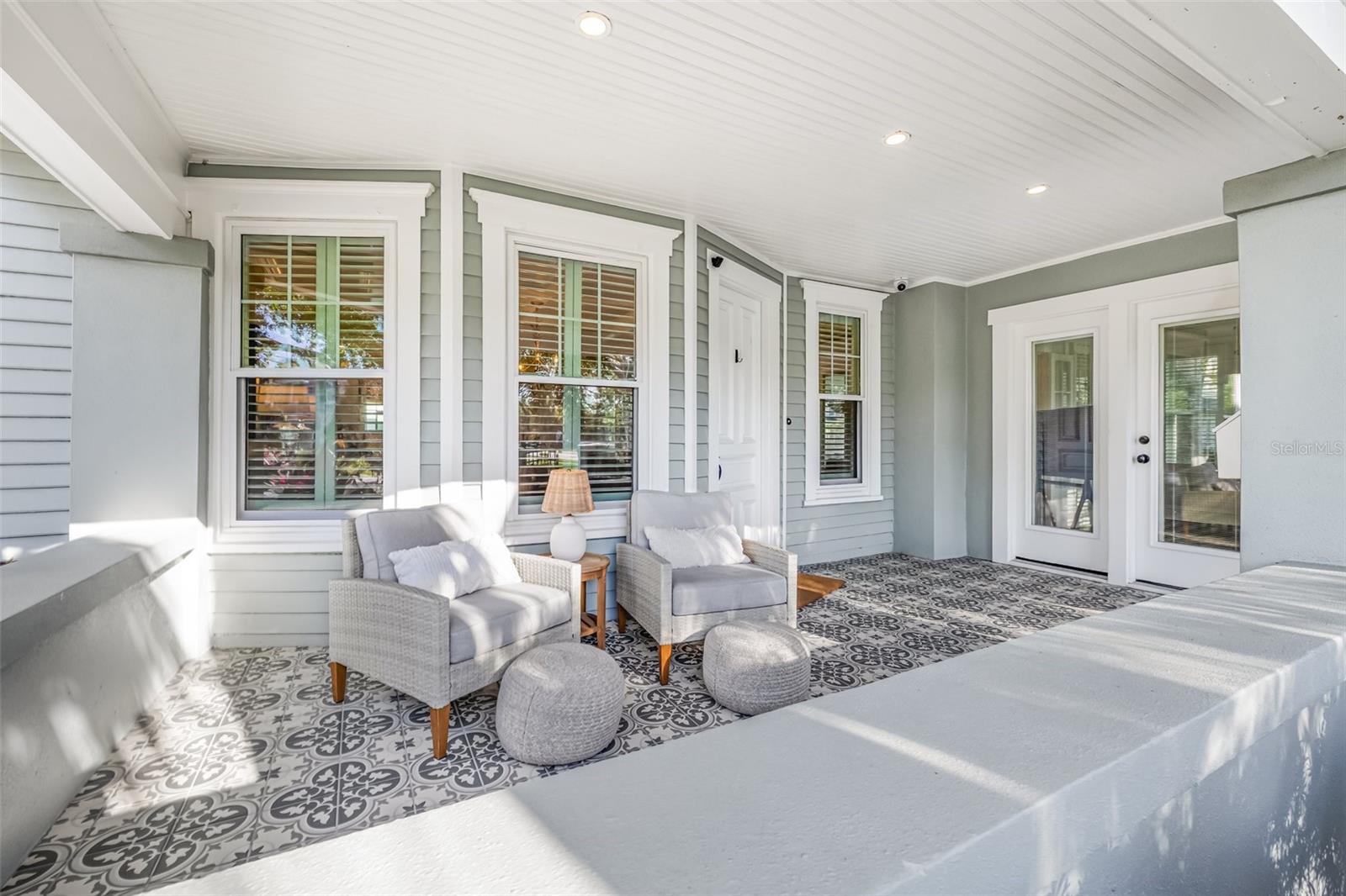1505 BEACH DR NE, ST PETERSBURG, FL, 33704