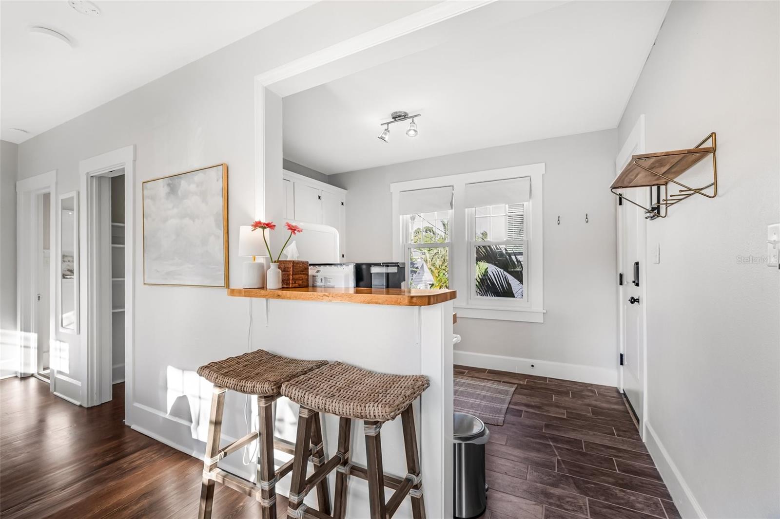 1505 BEACH DR NE, ST PETERSBURG, FL, 33704