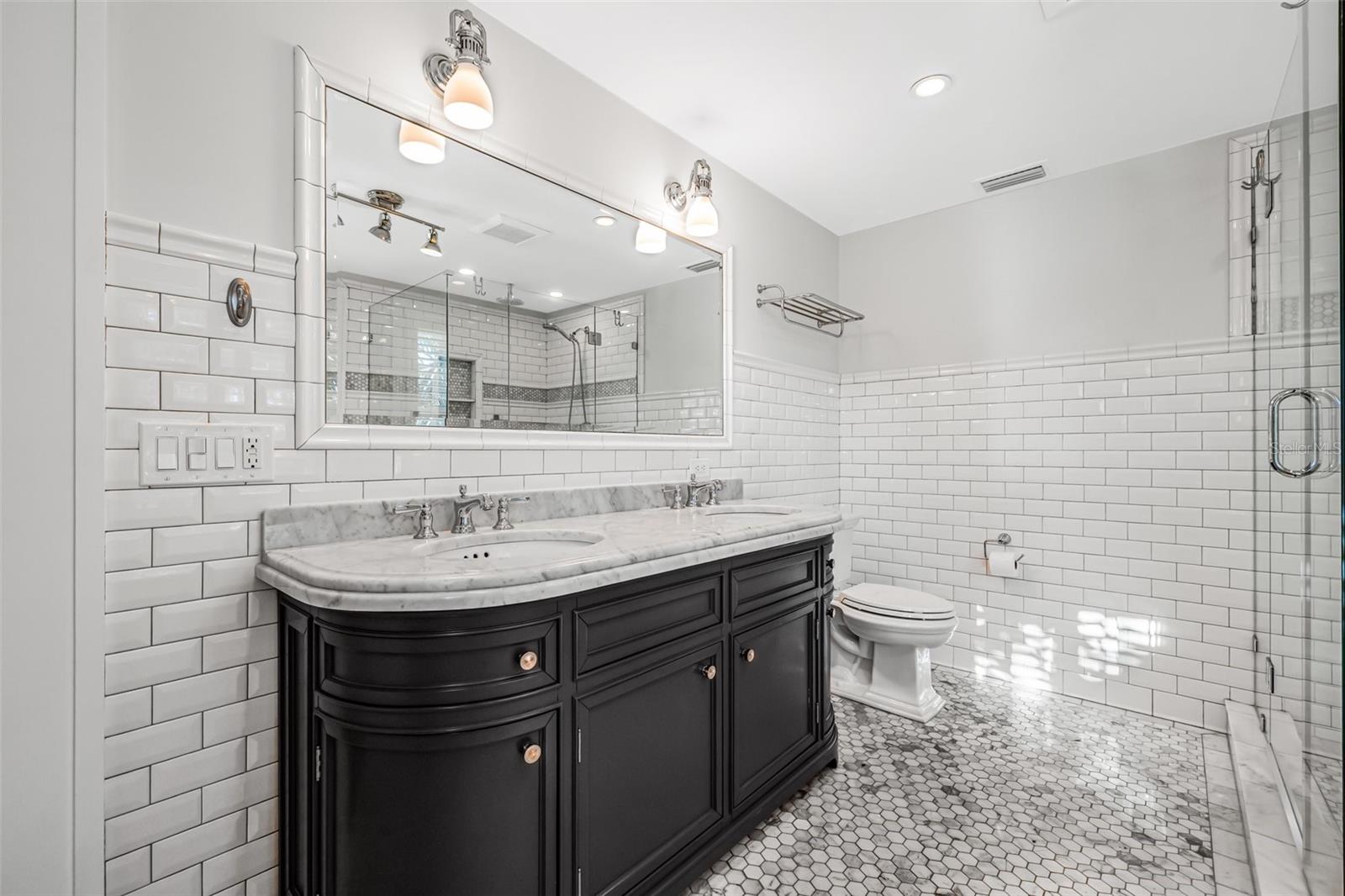 1505 BEACH DR NE, ST PETERSBURG, FL, 33704