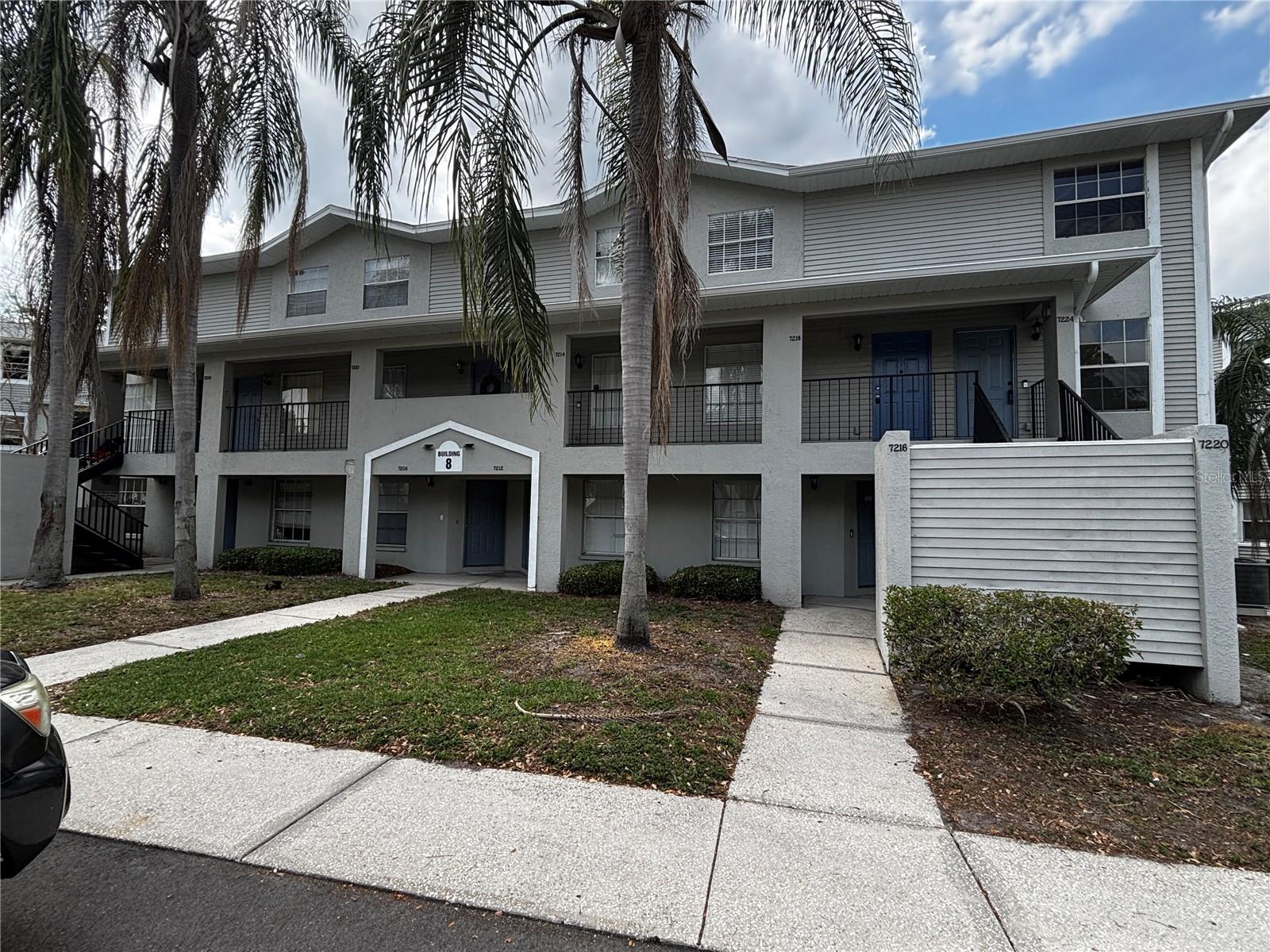 7208 E BANK DR, TAMPA, FL, 33617