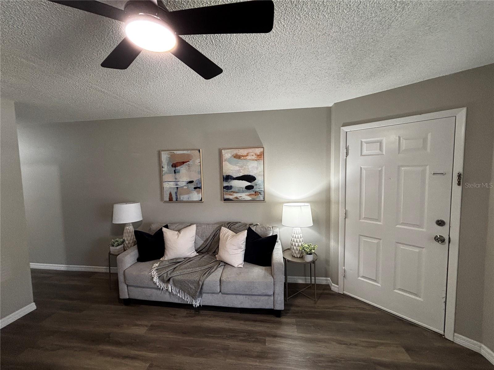 7208 E BANK DR, TAMPA, FL, 33617