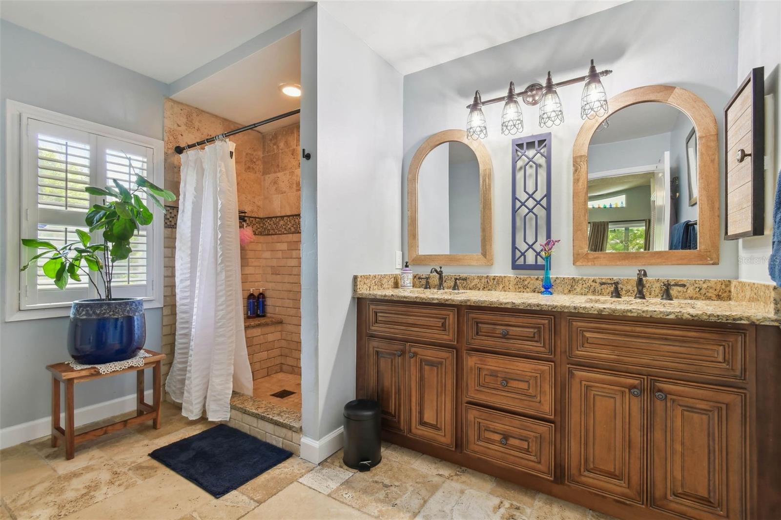 11505 GIBRALTER PL, TEMPLE TERRACE, FL, 33617
