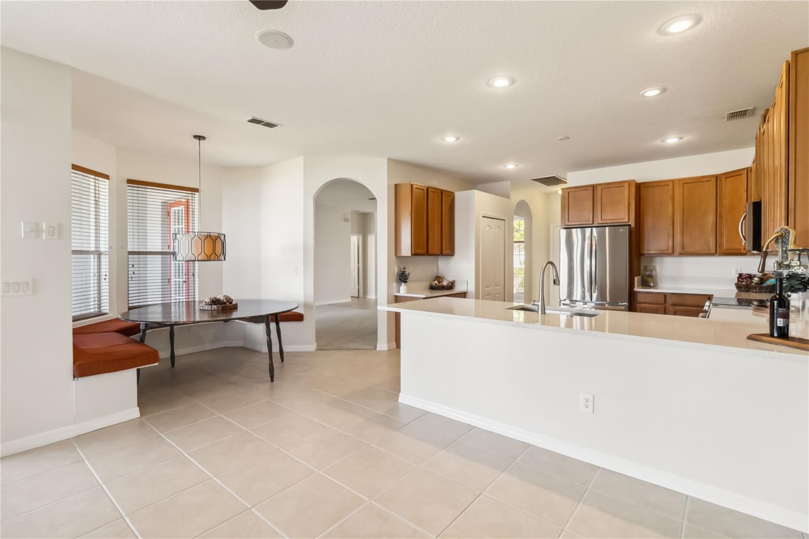 330 OSPREY LAKES CIR, CHULUOTA, FL, 32766