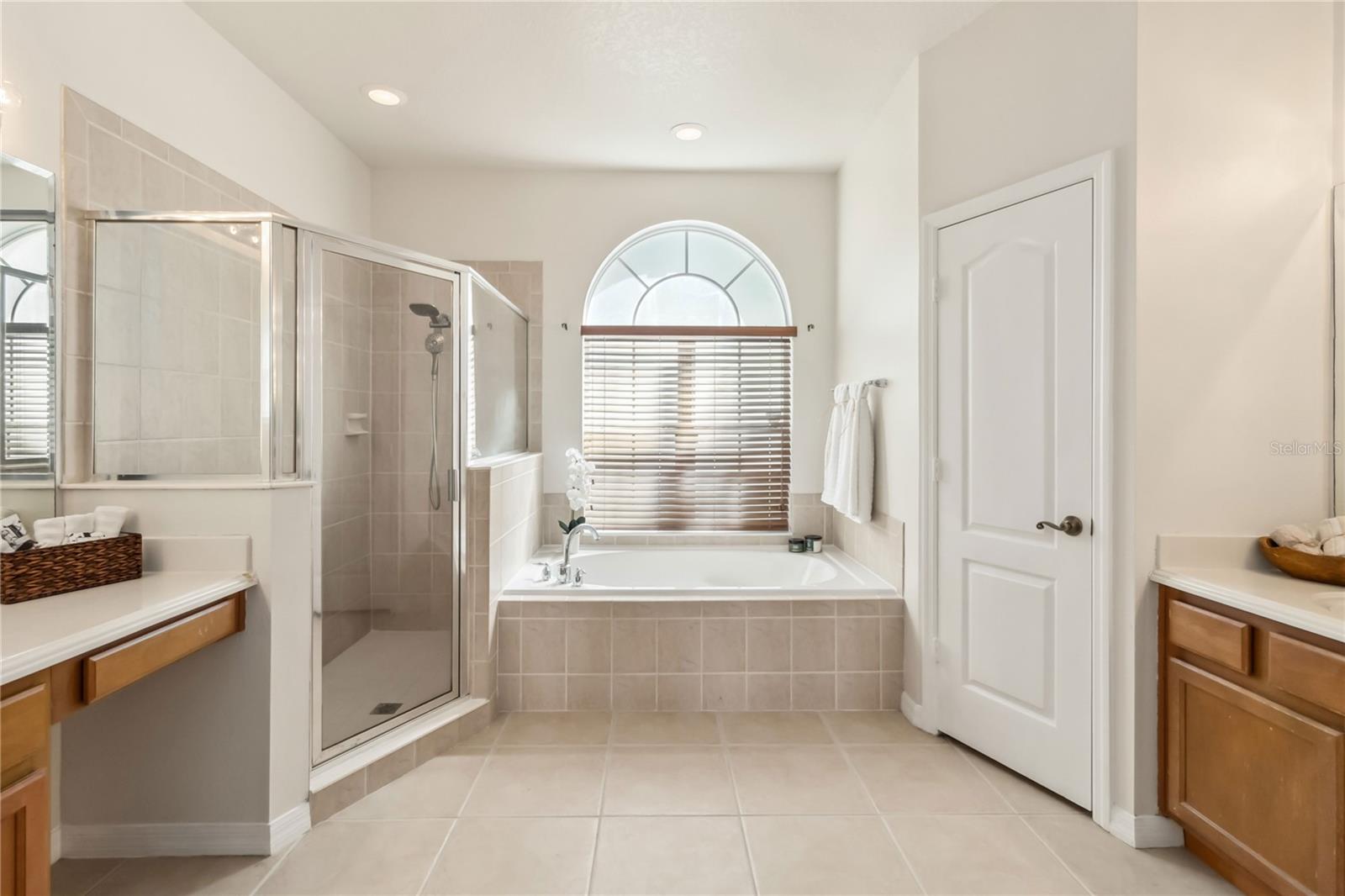 330 OSPREY LAKES CIR, CHULUOTA, FL, 32766