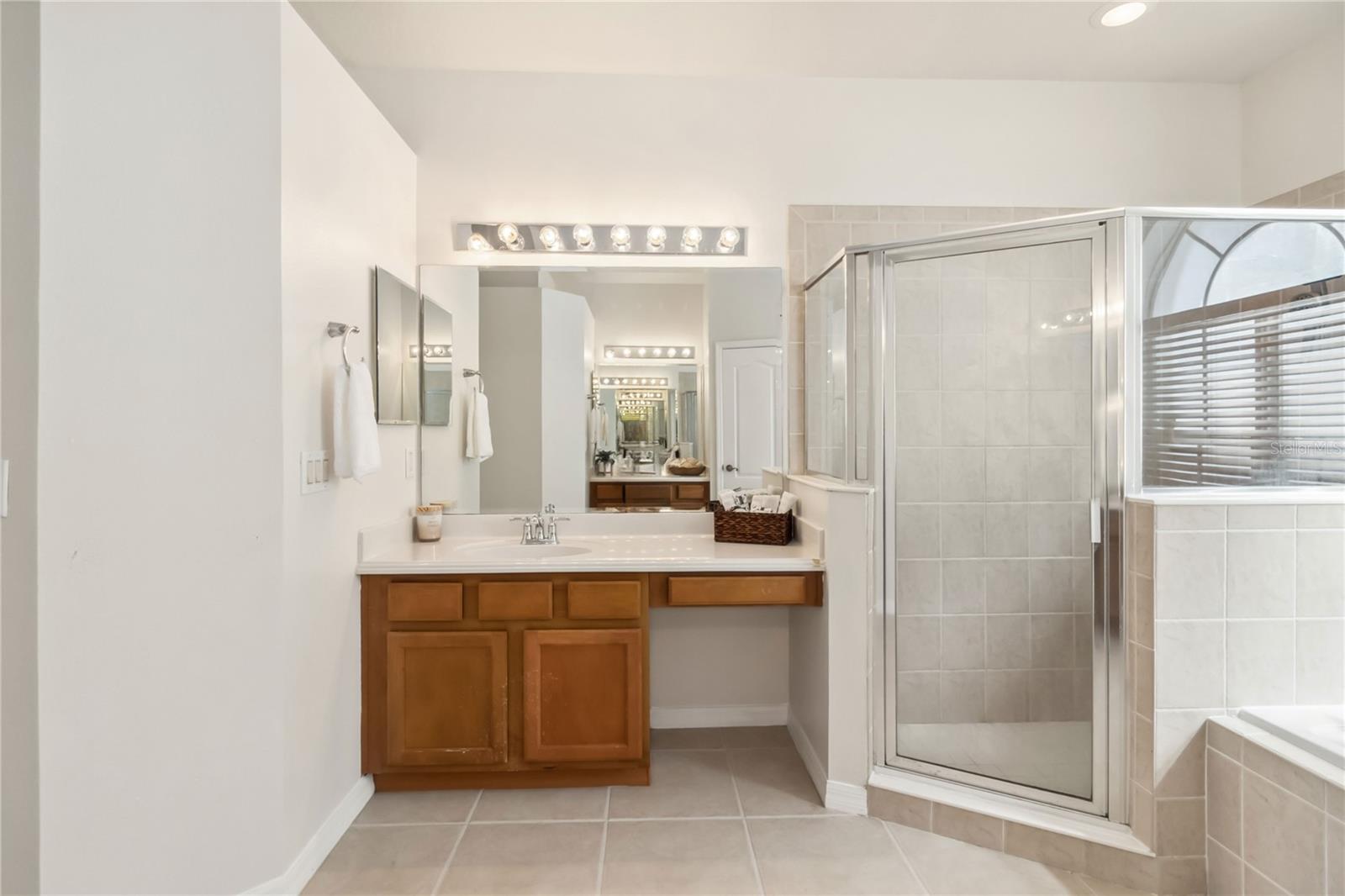 330 OSPREY LAKES CIR, CHULUOTA, FL, 32766