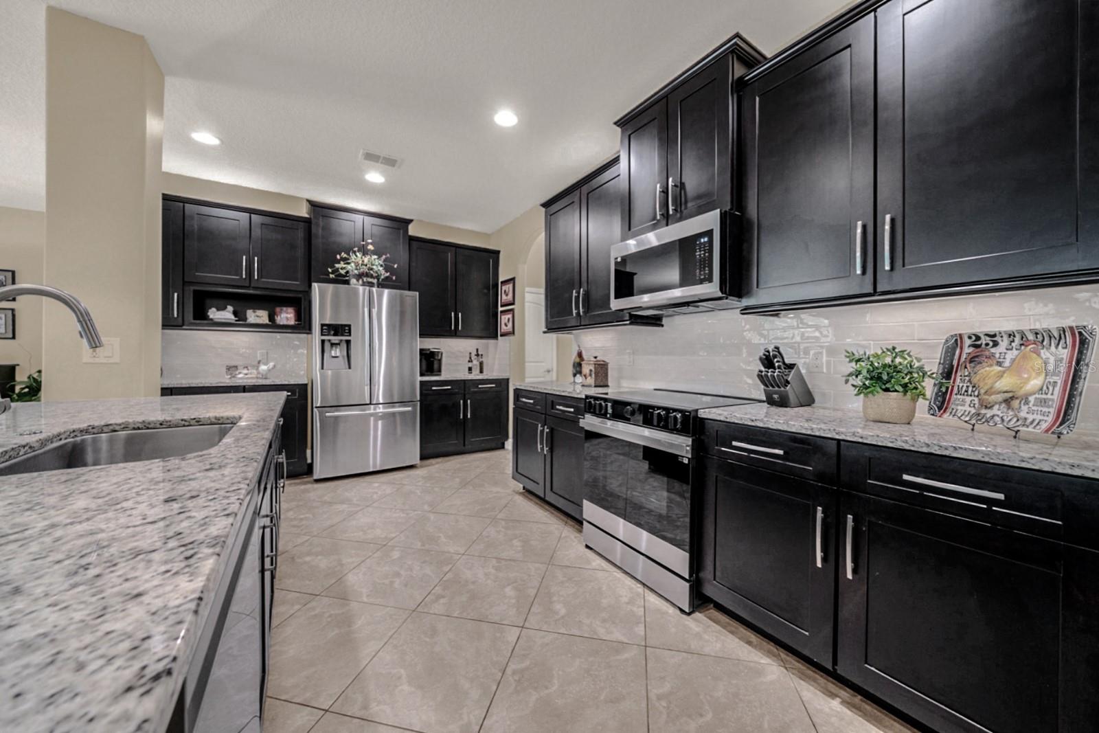 128 ENCLAVE AVE, DELAND, FL, 32724