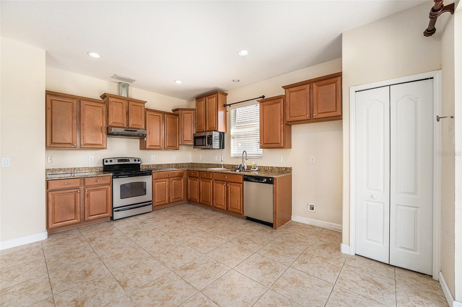 13820 CHALK HILL PL, RIVERVIEW, FL, 33579