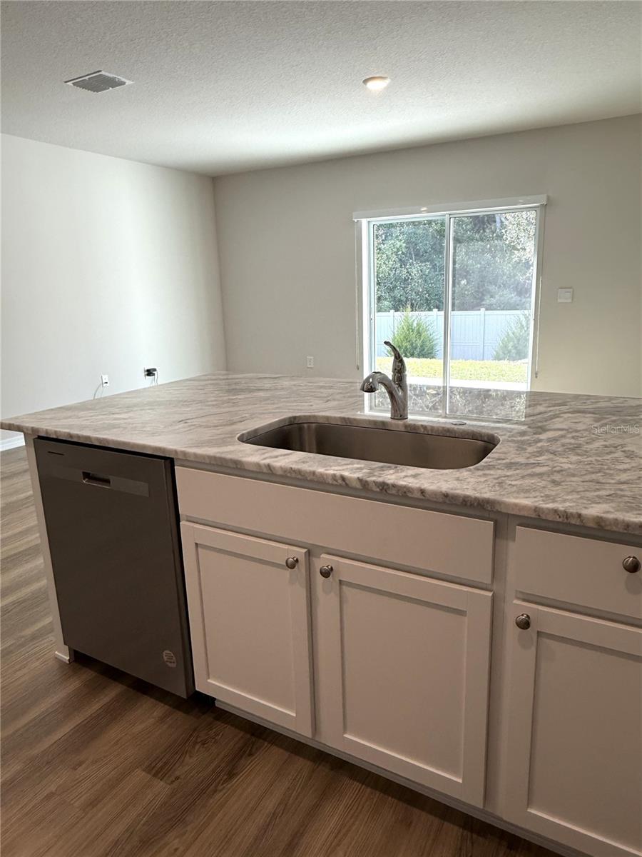 4649 PLEASANT AVE, PALM HARBOR, FL, 34683