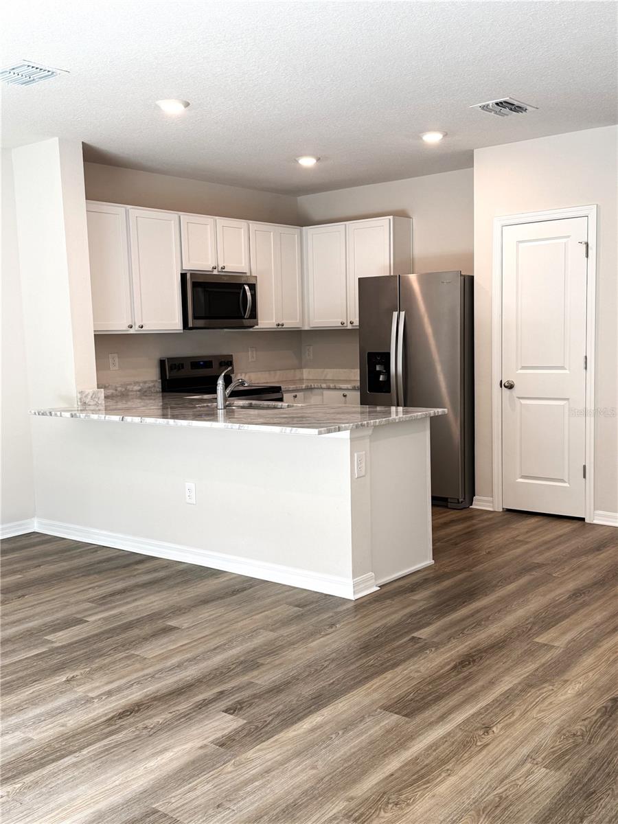 4649 PLEASANT AVE, PALM HARBOR, FL, 34683