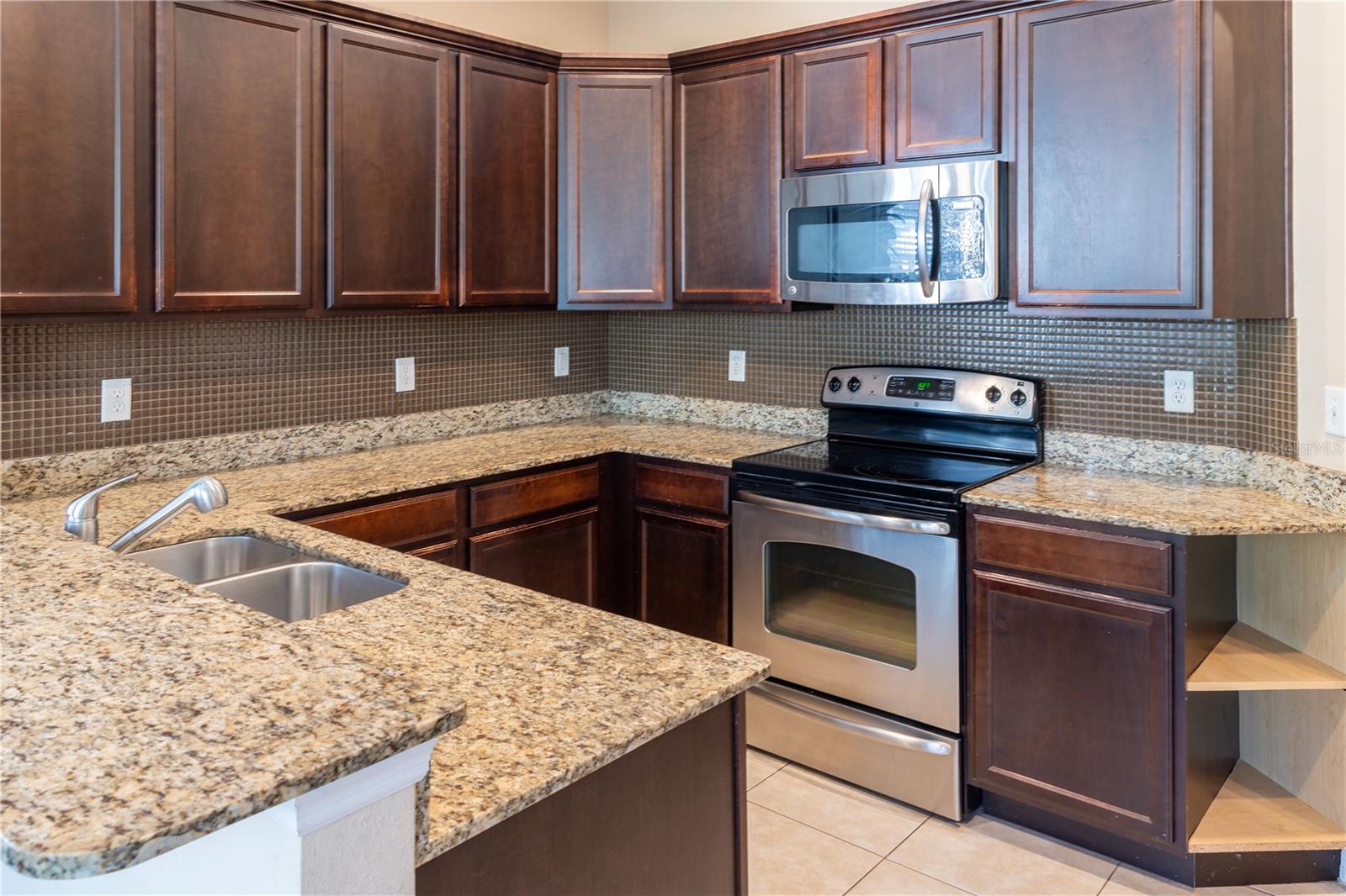 19227 STONE HEDGE DR, TAMPA, FL, 33647
