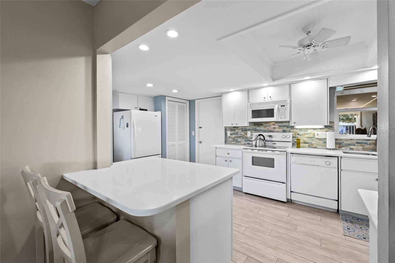 7122 11TH AVE W, BRADENTON, FL, 34209