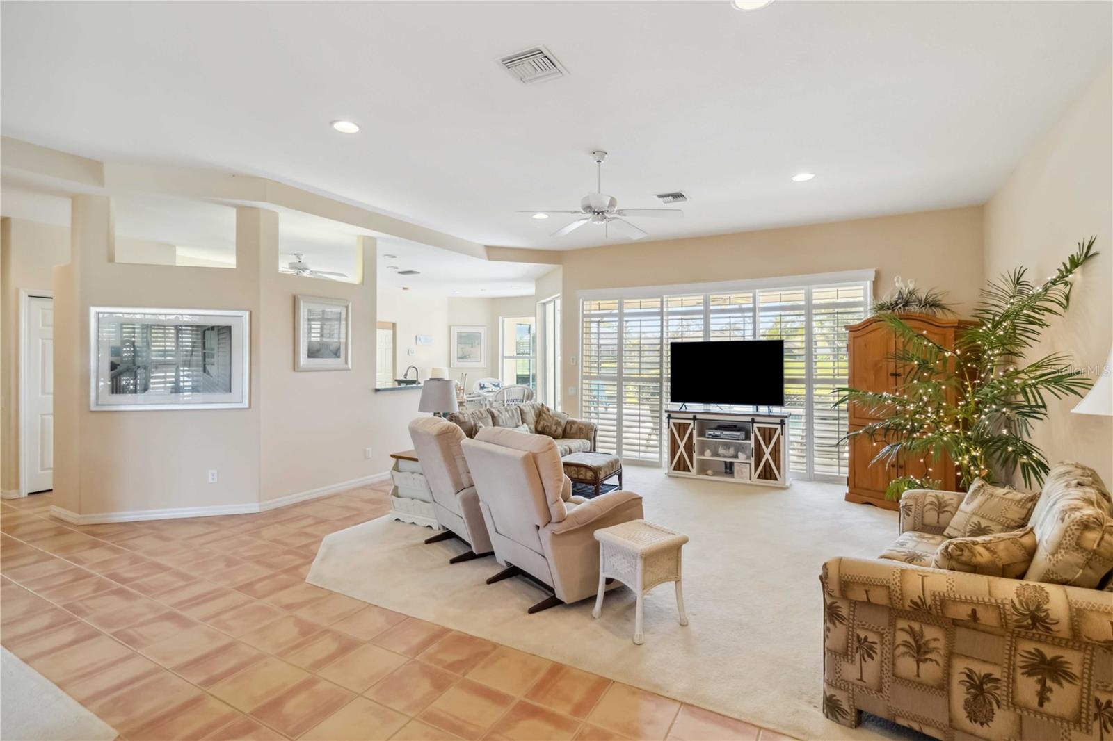 2024 CALUSA LAKES BLVD, NOKOMIS, FL, 34275