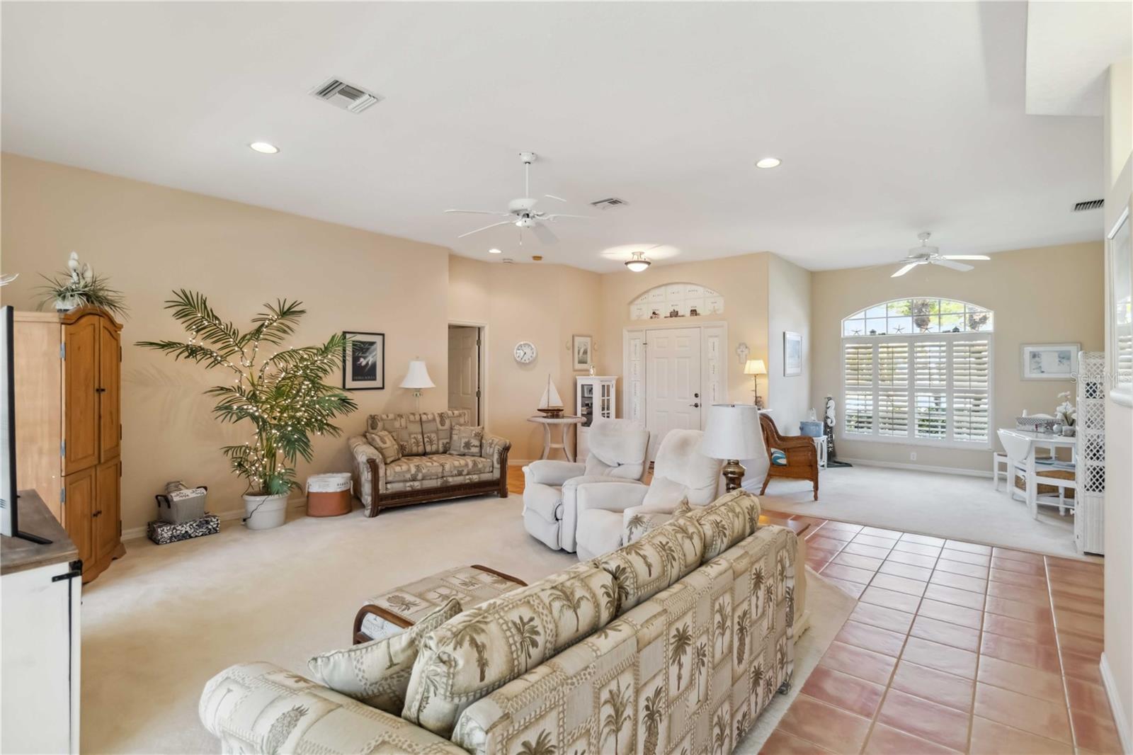 2024 CALUSA LAKES BLVD, NOKOMIS, FL, 34275