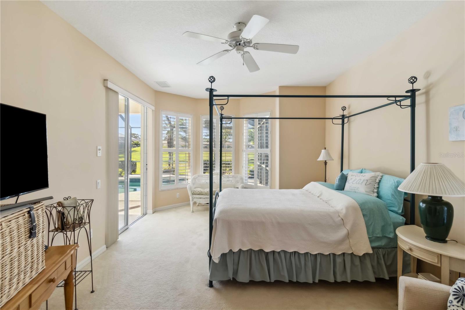 2024 CALUSA LAKES BLVD, NOKOMIS, FL, 34275