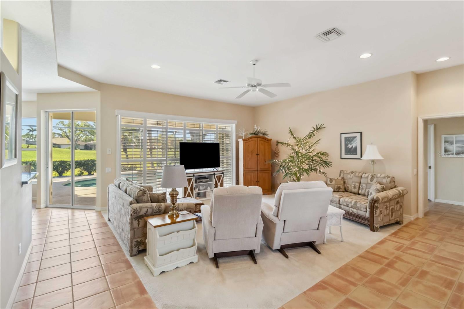 2024 CALUSA LAKES BLVD, NOKOMIS, FL, 34275