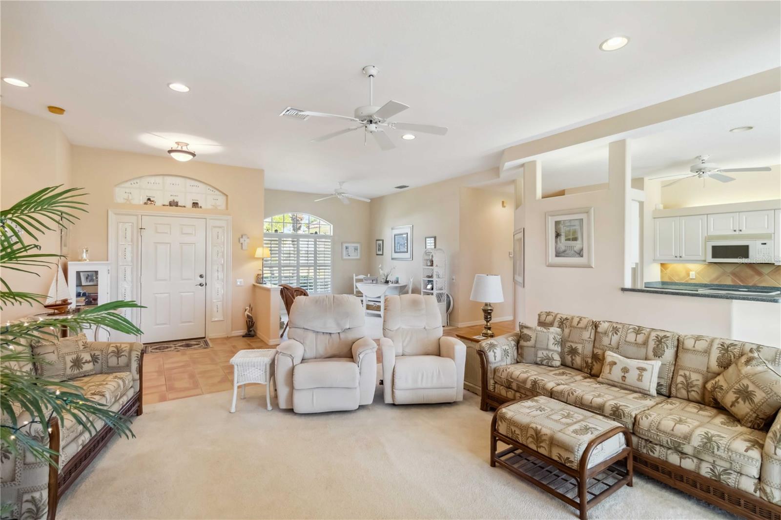 2024 CALUSA LAKES BLVD, NOKOMIS, FL, 34275