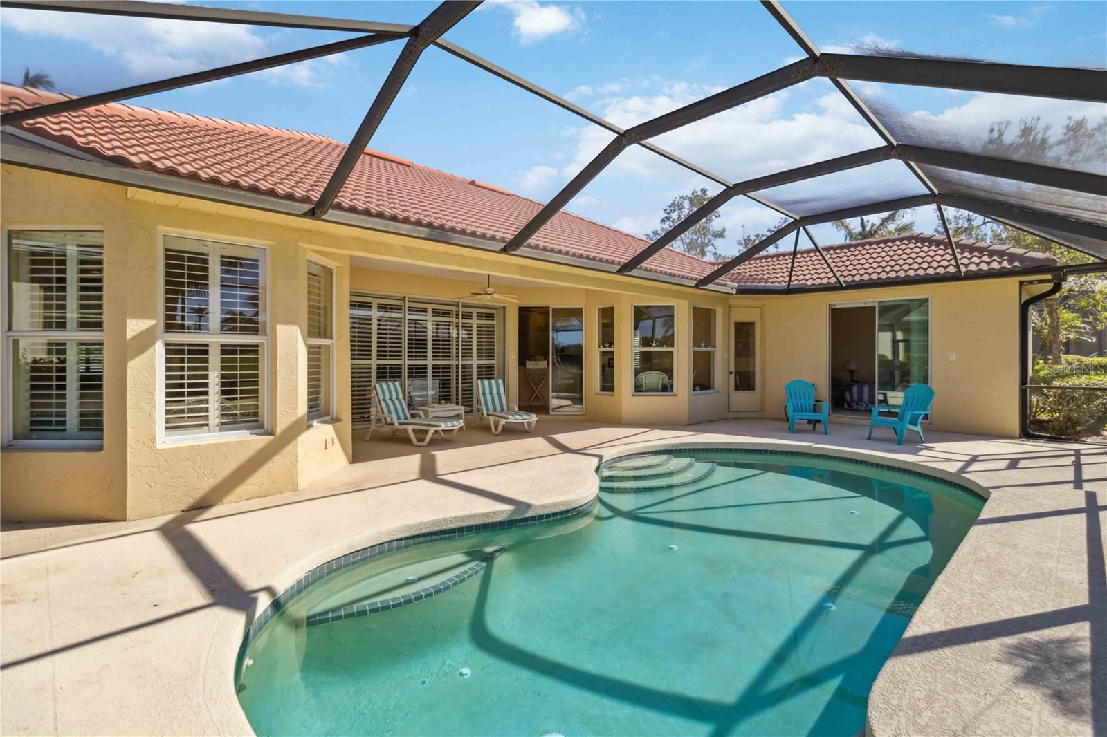 2024 CALUSA LAKES BLVD, NOKOMIS, FL, 34275