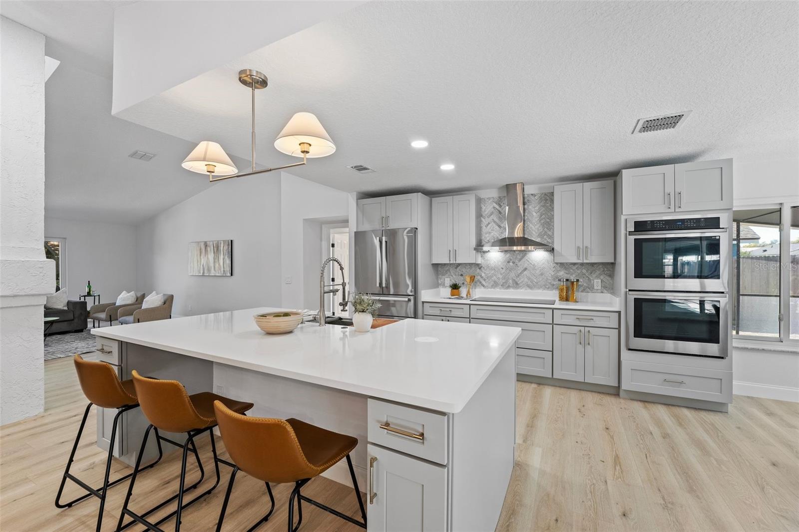 822 SWAYING PALM DR, APOPKA, FL, 32712