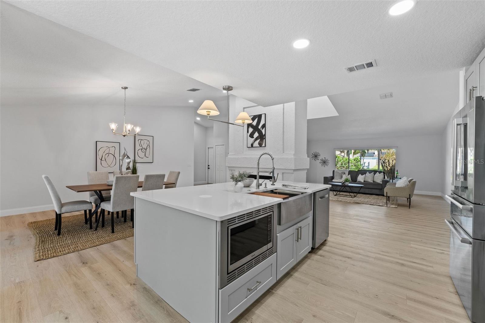 822 SWAYING PALM DR, APOPKA, FL, 32712