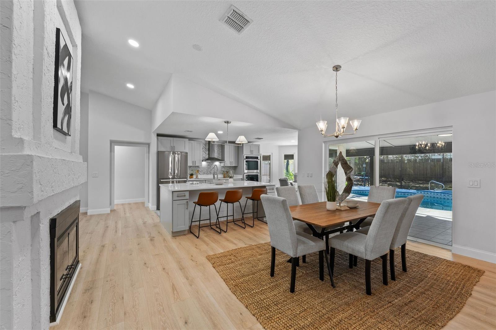 822 SWAYING PALM DR, APOPKA, FL, 32712
