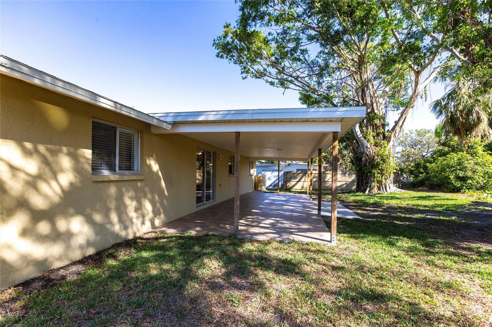 6235 CARLTON AVE, SARASOTA, FL, 34231