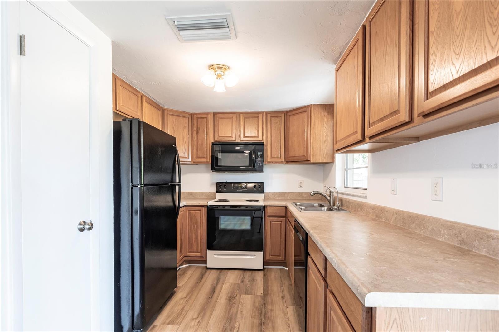 6235 CARLTON AVE, SARASOTA, FL, 34231