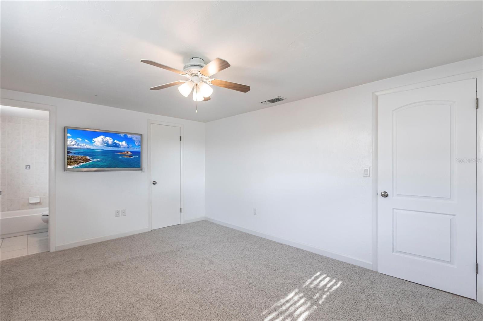 6235 CARLTON AVE, SARASOTA, FL, 34231