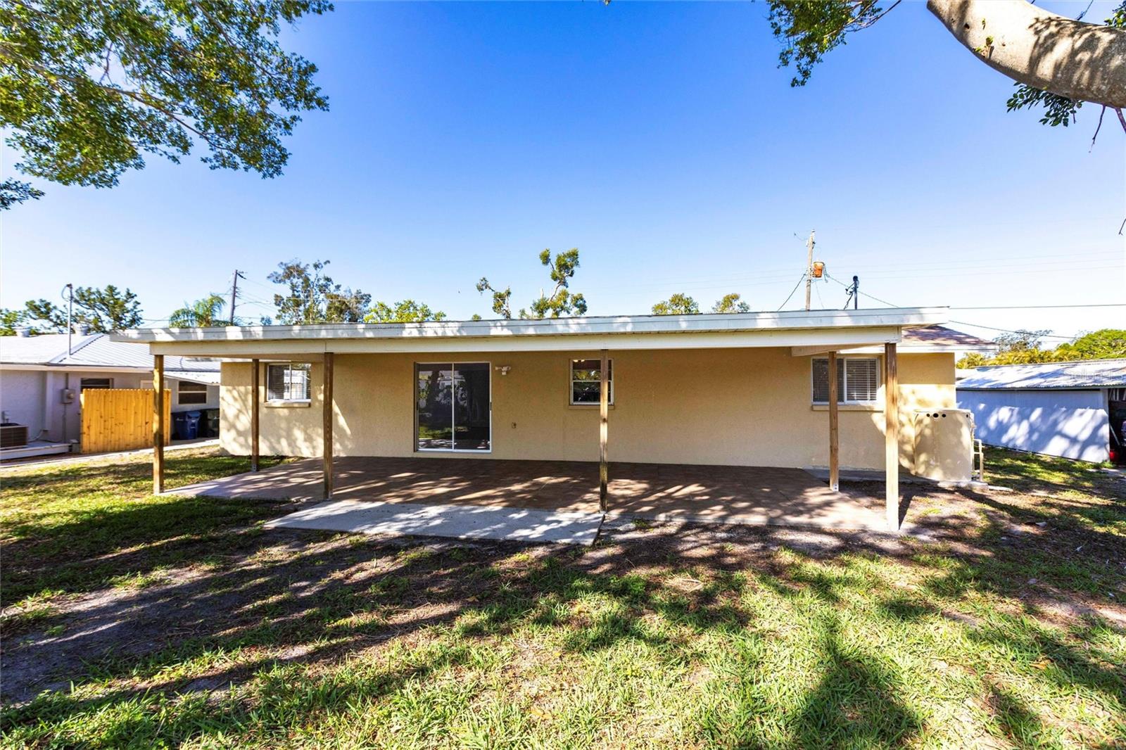 6235 CARLTON AVE, SARASOTA, FL, 34231