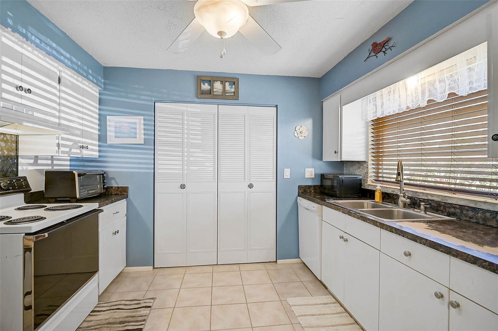 4437 TIPPECANOE TRL #6, SARASOTA, FL, 34233