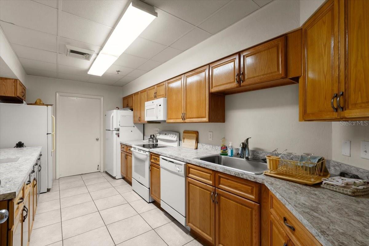 1 OCEANS WEST BLVD #11B5, DAYTONA BEACH, FL, 32118