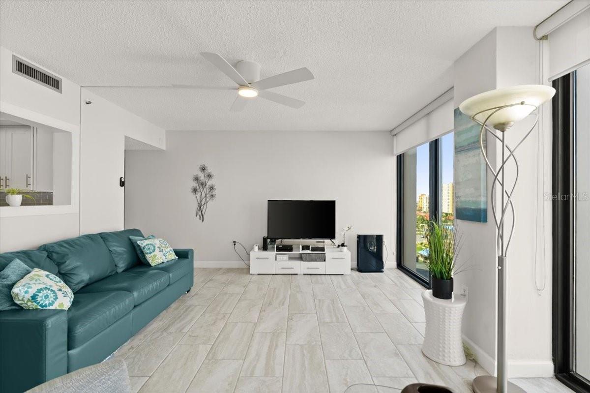 1 OCEANS WEST BLVD #11B5, DAYTONA BEACH, FL, 32118