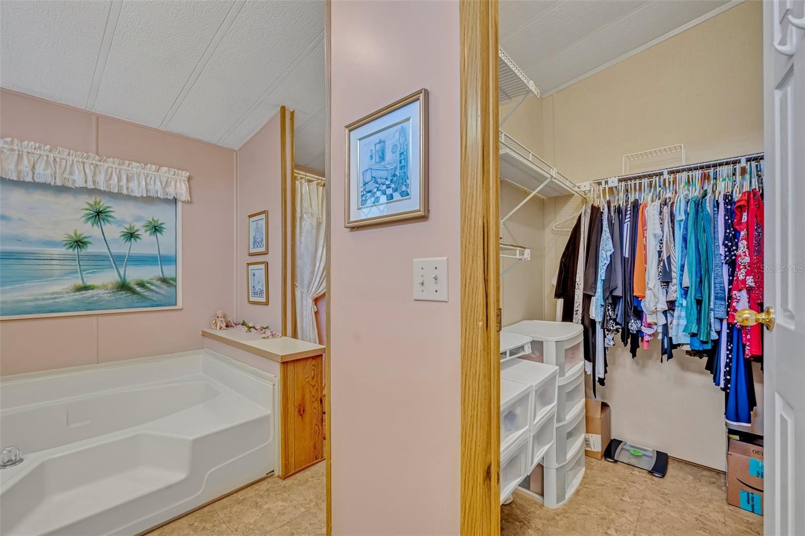 2350 CONESTOGA DR, LEESBURG, FL, 34748