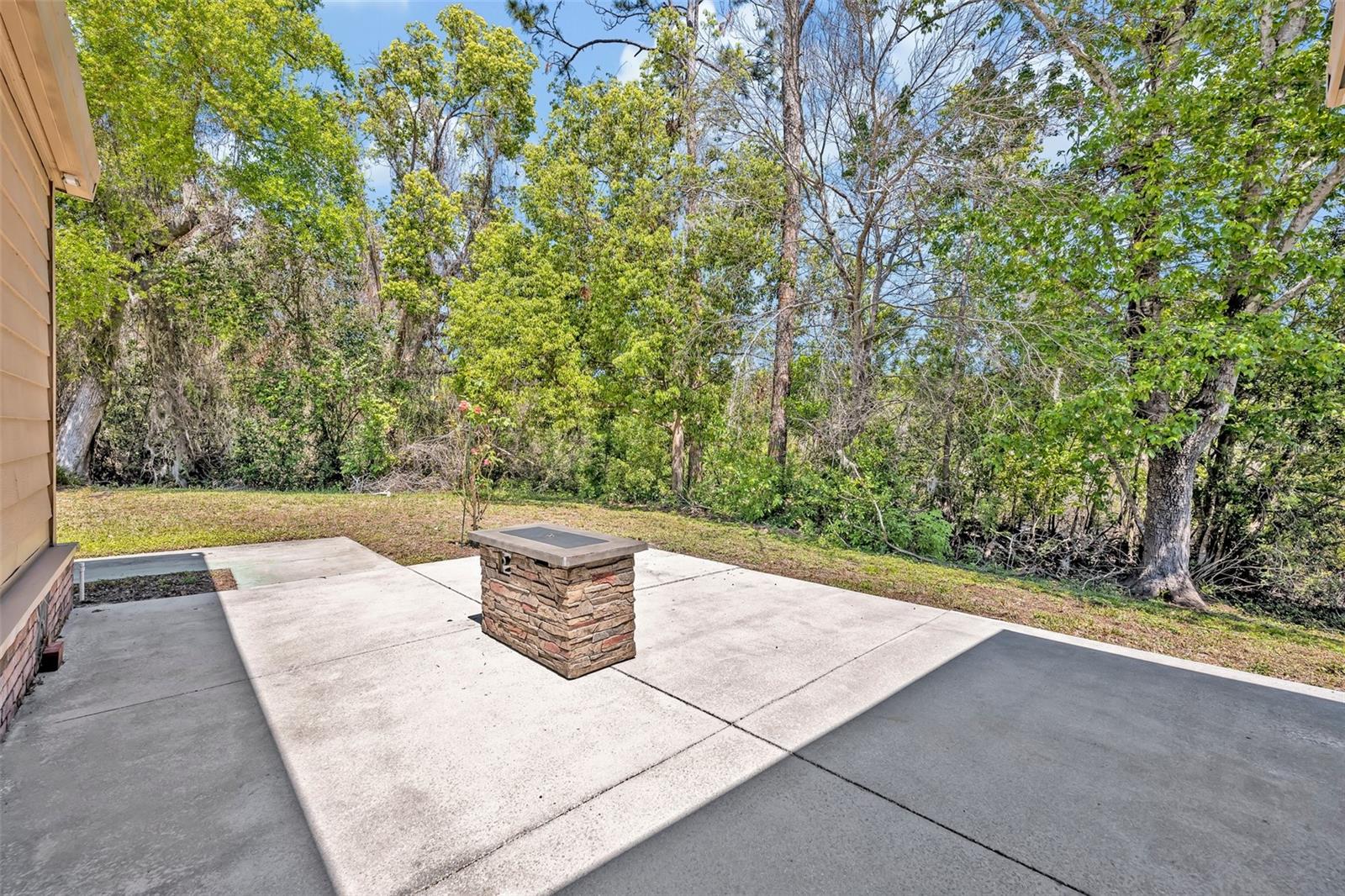 2350 CONESTOGA DR, LEESBURG, FL, 34748