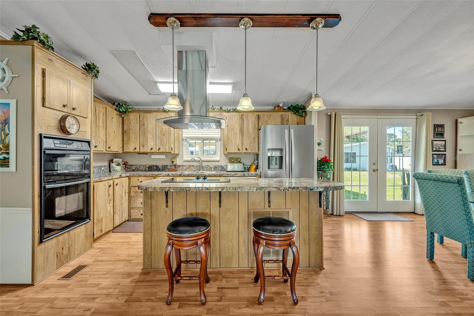 2350 CONESTOGA DR, LEESBURG, FL, 34748