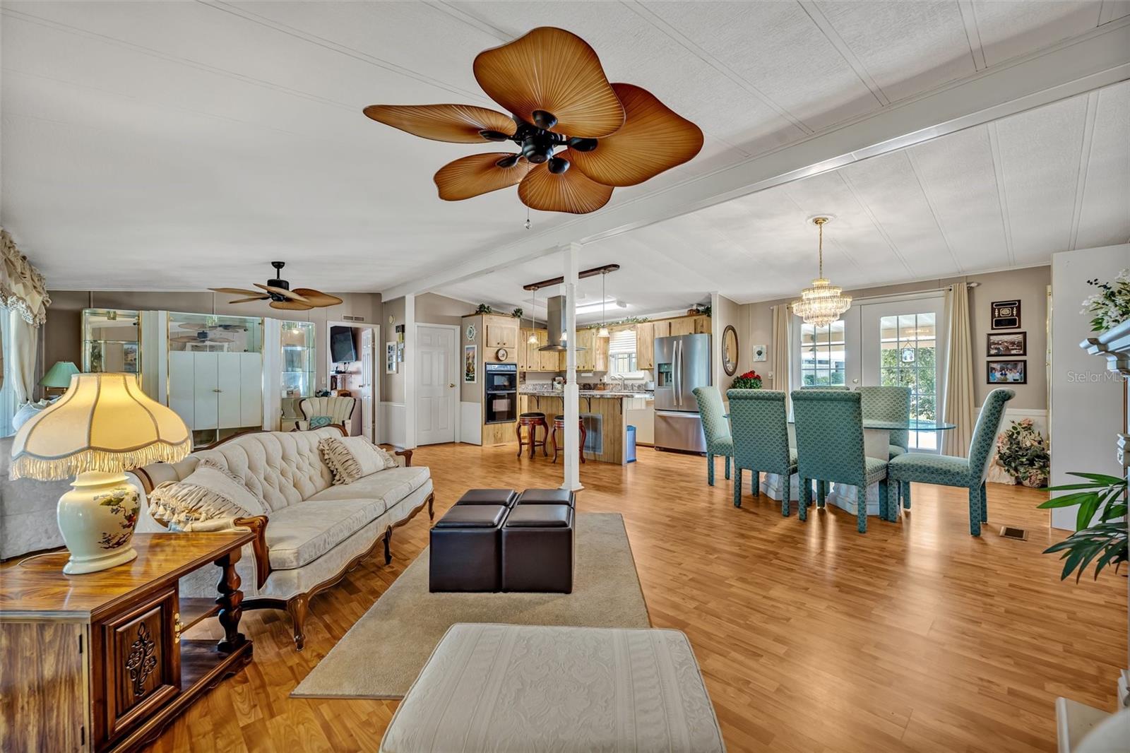 2350 CONESTOGA DR, LEESBURG, FL, 34748