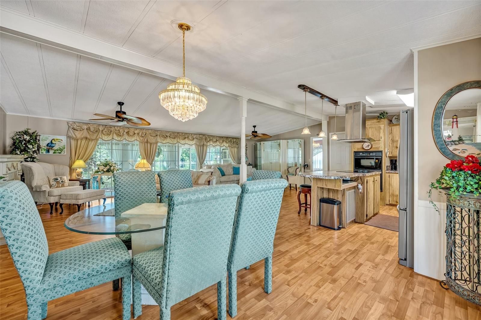 2350 CONESTOGA DR, LEESBURG, FL, 34748